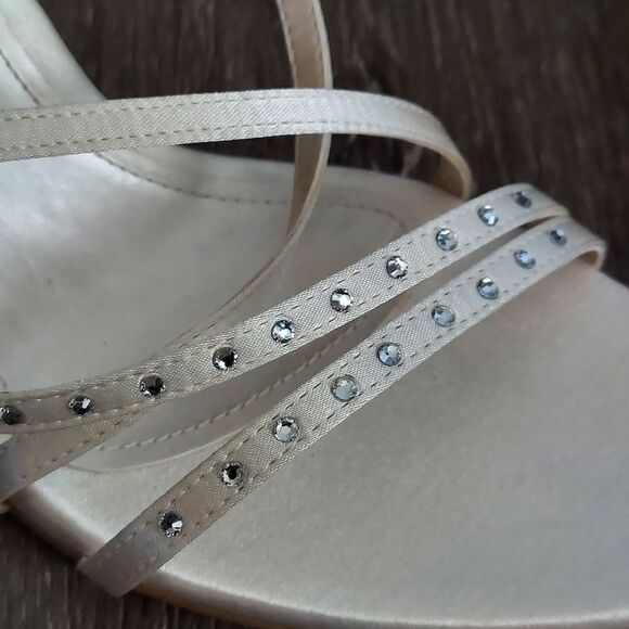 NEW Vintage Zeita Swarovski Crystal Embellished Pageant/Prom Strappy Heels 39 - Picture 8 of 10